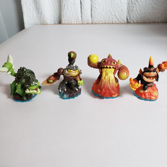 Skylander Swap Force lot of 4, 2x fire, 2x earth - Picture 1 of 10